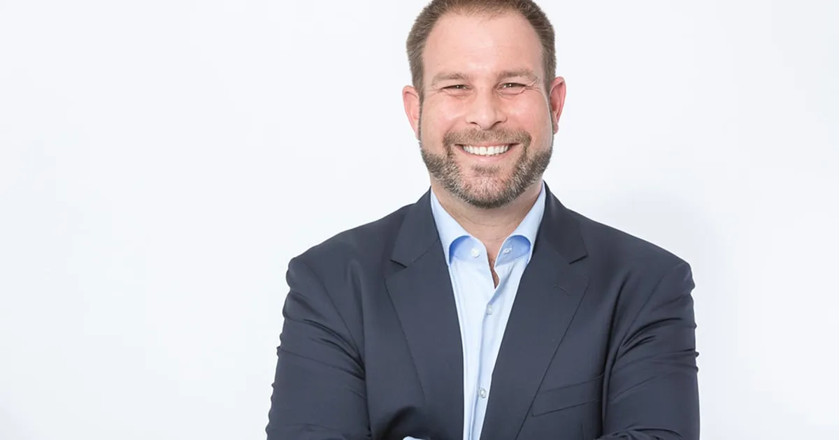 Dr. Tim Nolting aus der weissraum clinic